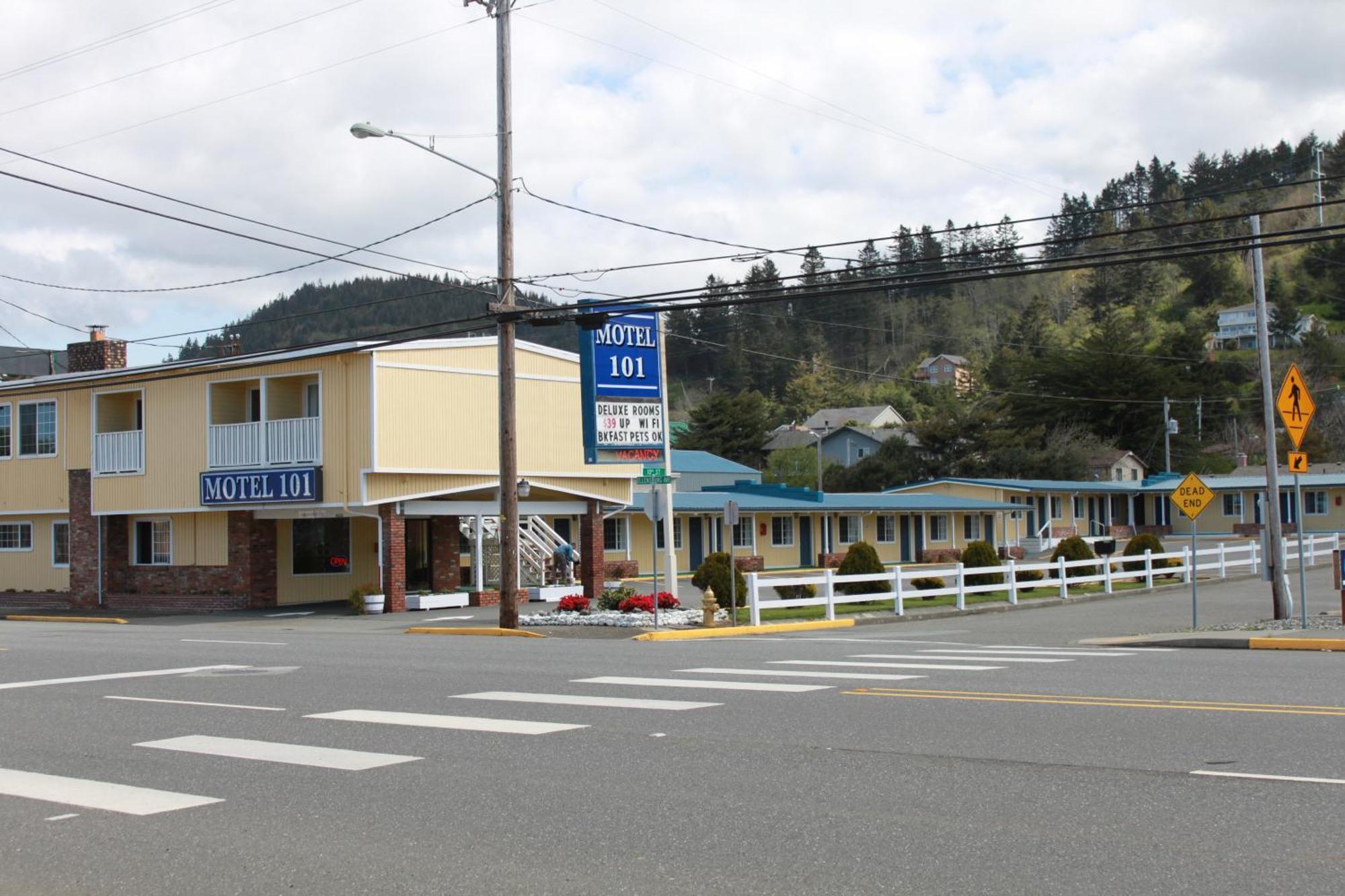 Motel 101 Gold Beach Bagian luar foto