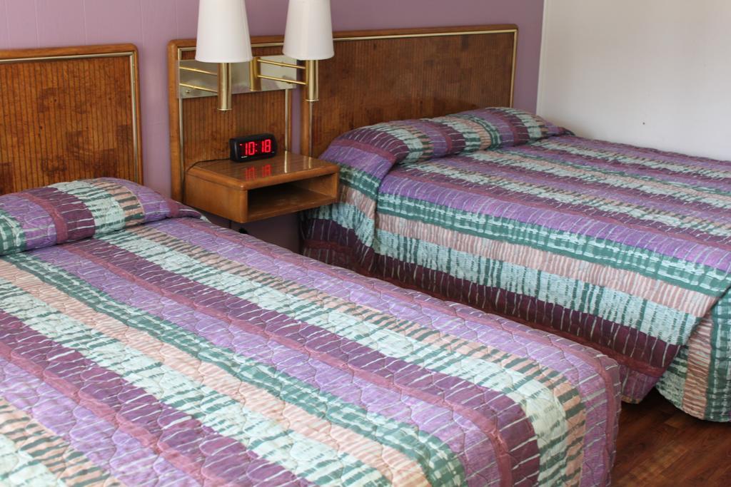 Motel 101 Gold Beach Bagian luar foto