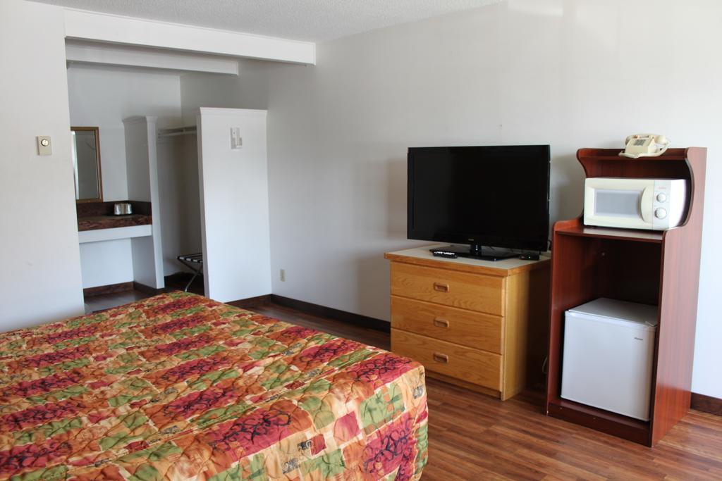 Motel 101 Gold Beach Bagian luar foto