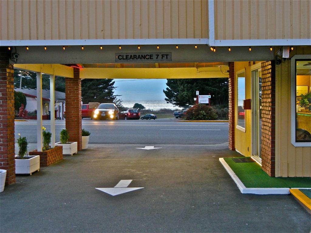 Motel 101 Gold Beach Bagian luar foto